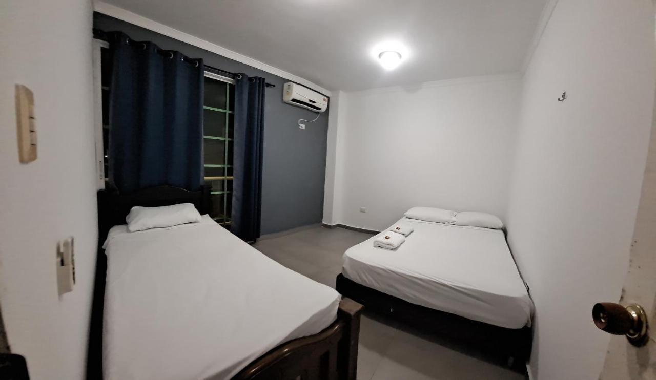 Hostal Oceans Paradise Сан-Андрес Экстерьер фото