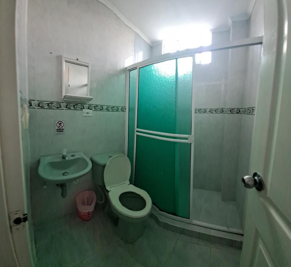 Hostal Oceans Paradise Сан-Андрес Экстерьер фото